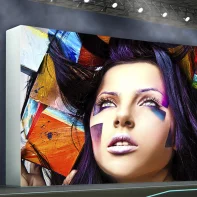 На постерной бумаге и обоях