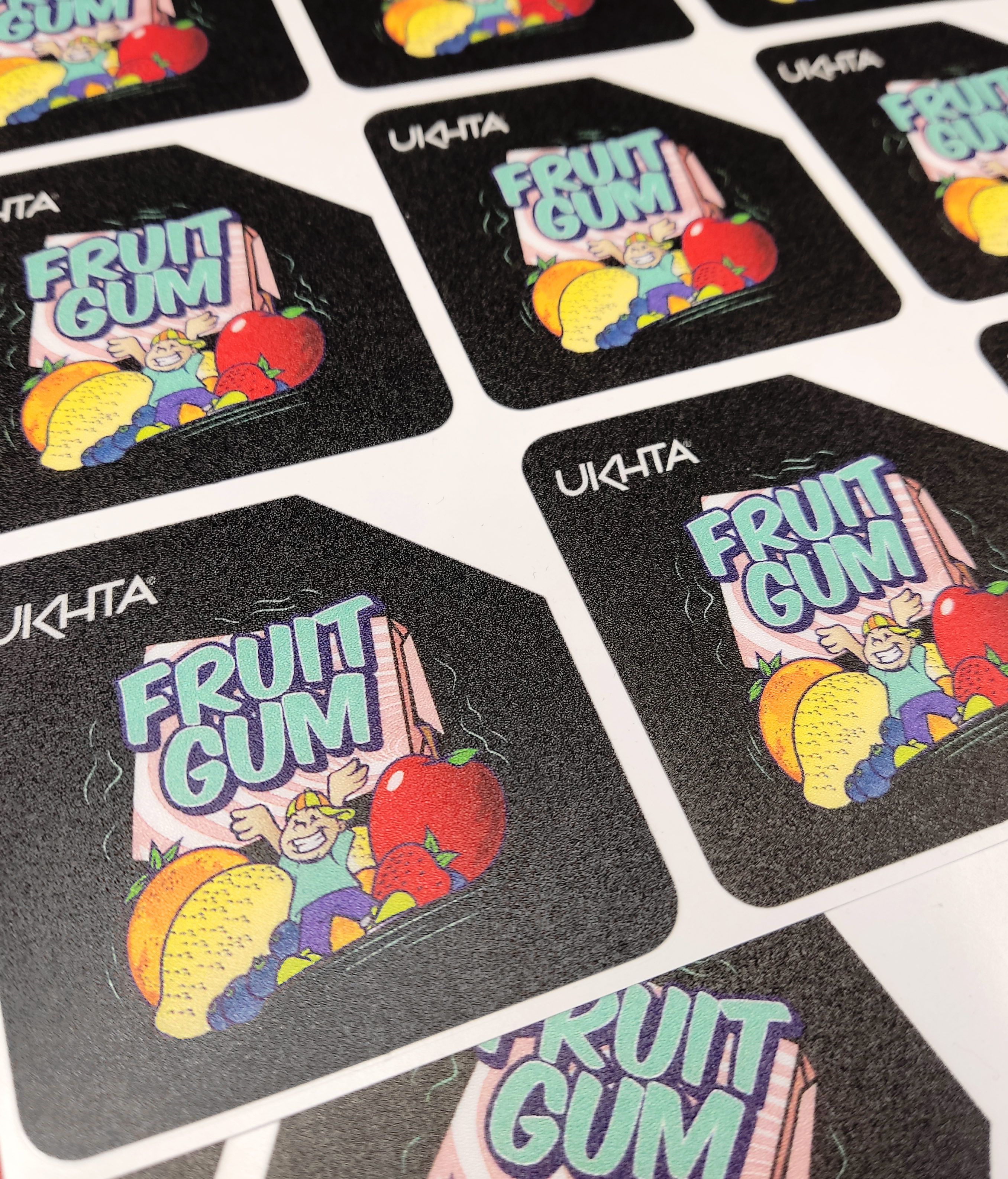 12nakleika-vinilovaya