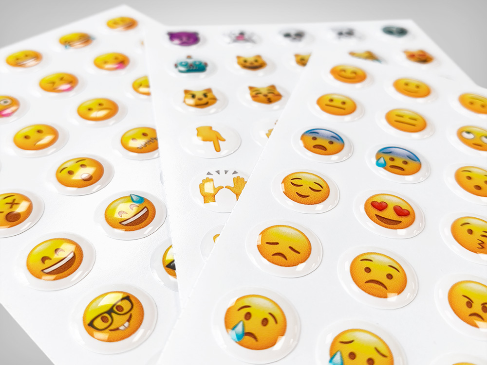 Объемные наклейки смайлики